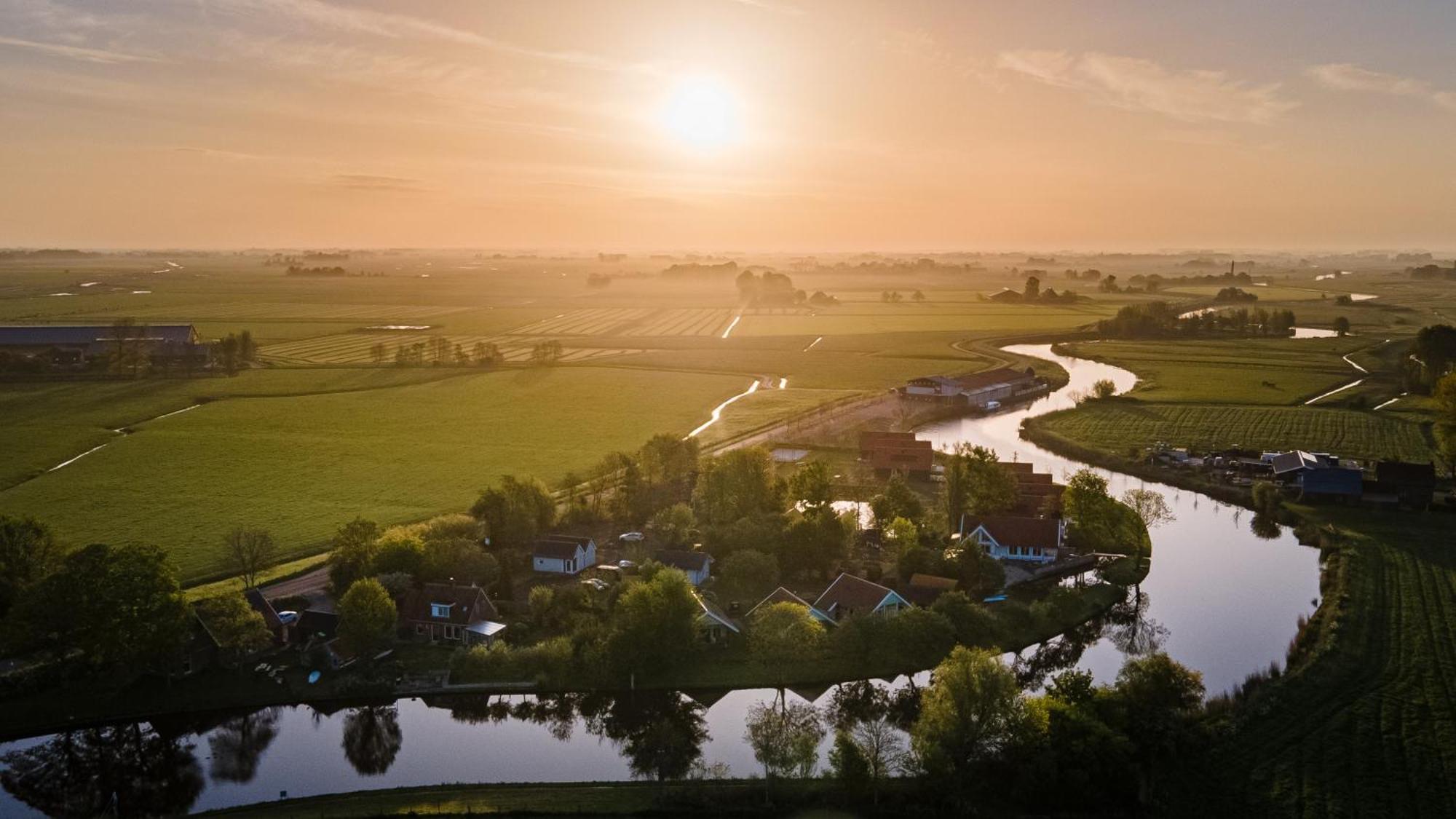 Pod Huisje Met Hottub Dokkum Buitenkant foto